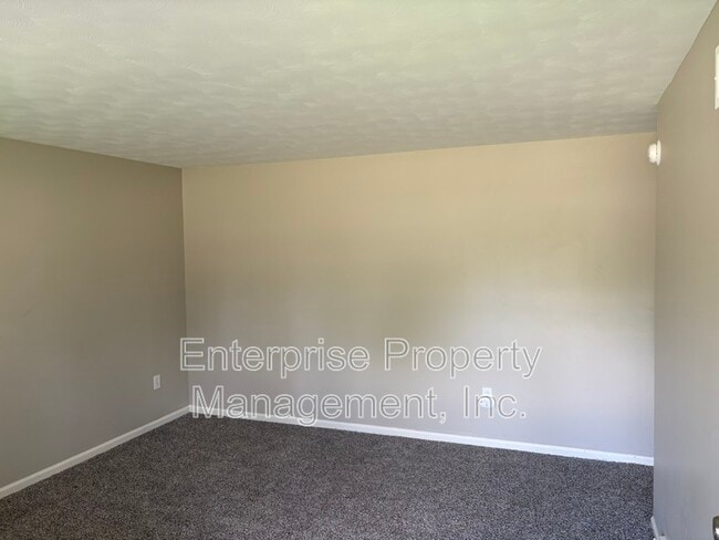 Building Photo - 3437 Ridgemont Ave