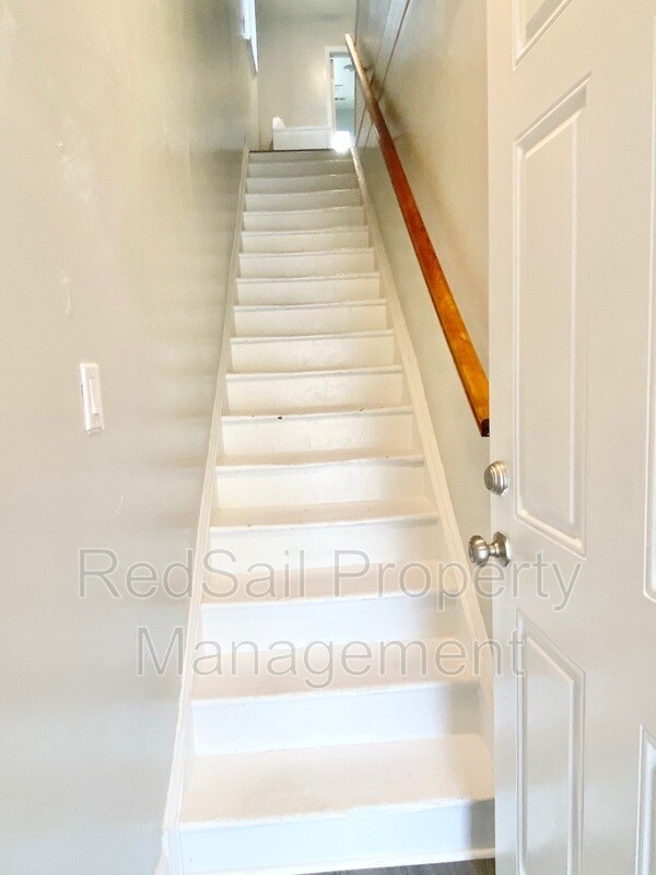 Building Photo - 1240 24th St