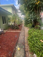 Building Photo - Beachy Bougainvilla