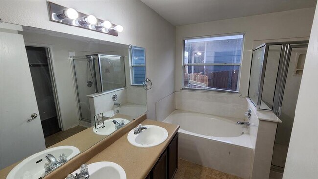 Building Photo - 12301 Sky Harbor Dr