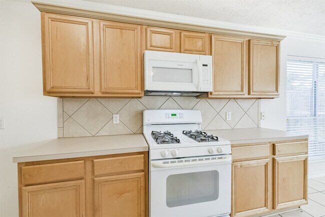 Building Photo - 2507 Liza Ct