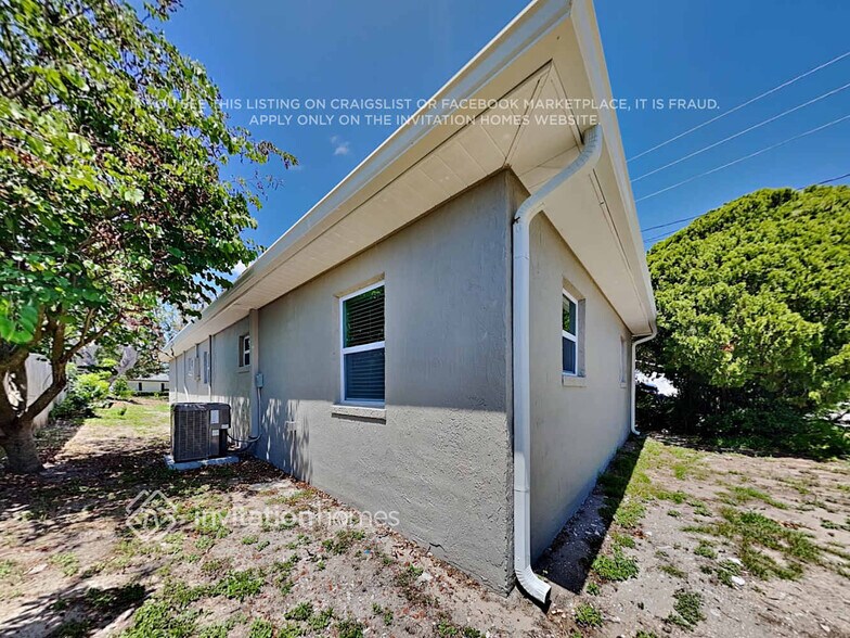 Building Photo - 6501 Van Buren St