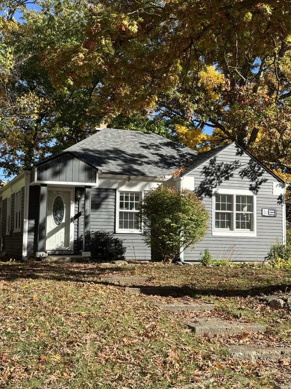 Building Photo - 1123 Birk Ave