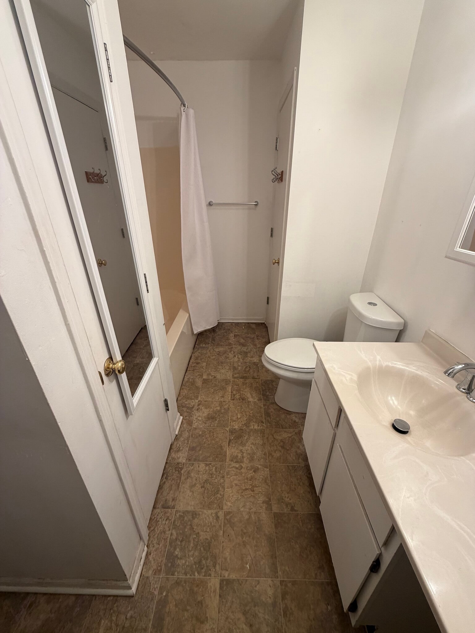 Building Photo - 1362 Cunat Ct