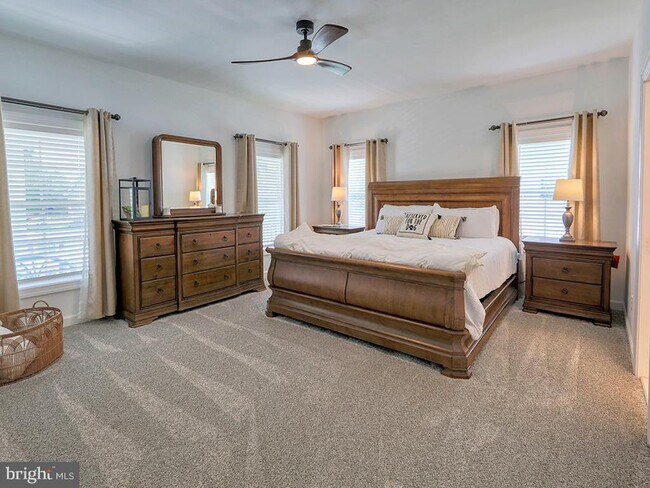 Building Photo - 36628 Dew Way