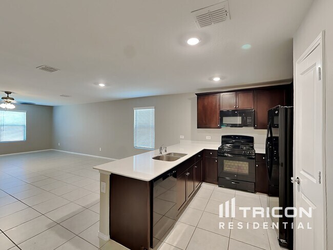Building Photo - 608 Odlozil Ln