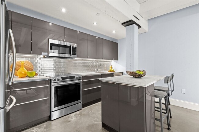 Building Photo - 90 Wareham St