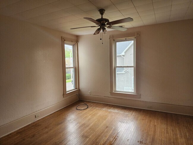 Building Photo - 346w4th