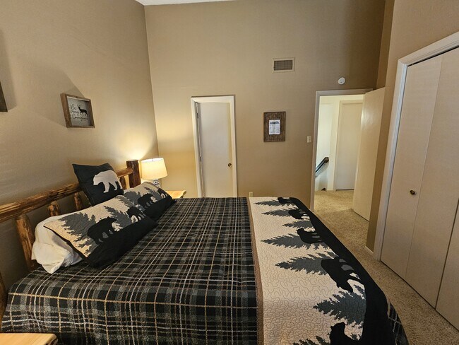 Building Photo - 217 Pinon Causeway