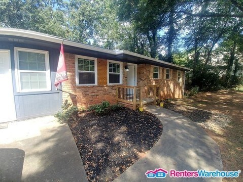 Building Photo - 2574 Brentford Pl