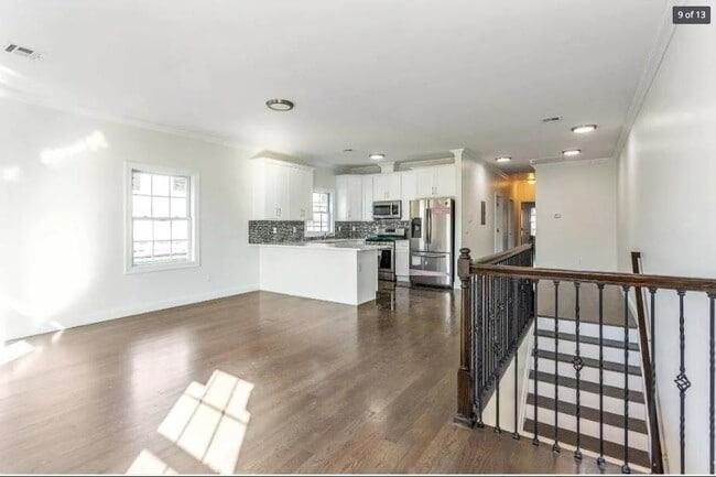 Building Photo - 144 Fulton Ave