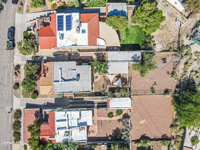 Building Photo - 801 McKelligon Dr