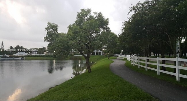 Building Photo - 14610 SW 145th Pl