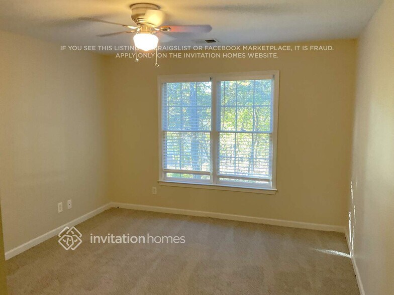 Building Photo - 619 Braidwood Dr NW