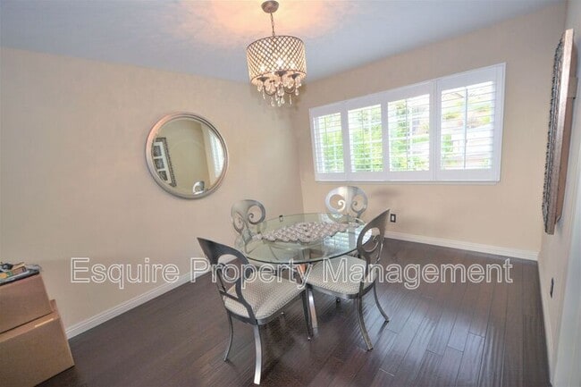 Building Photo - 6519 Bayberry St