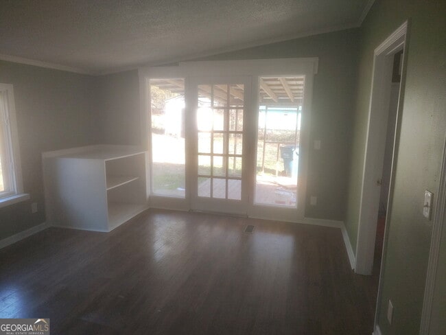 Building Photo - 826 Black Horse Run