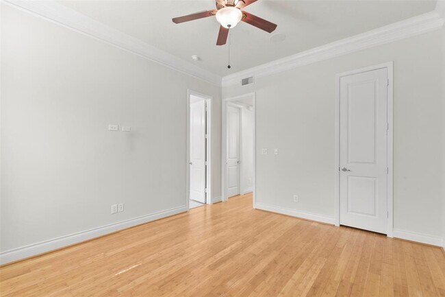 Building Photo - 1638 Cohn St