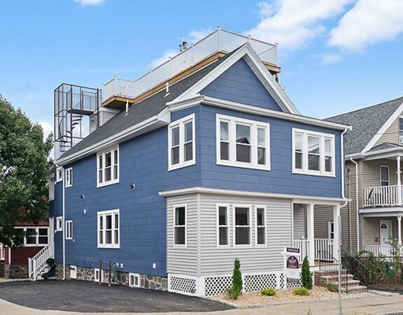 Building Photo - 68 Edward St