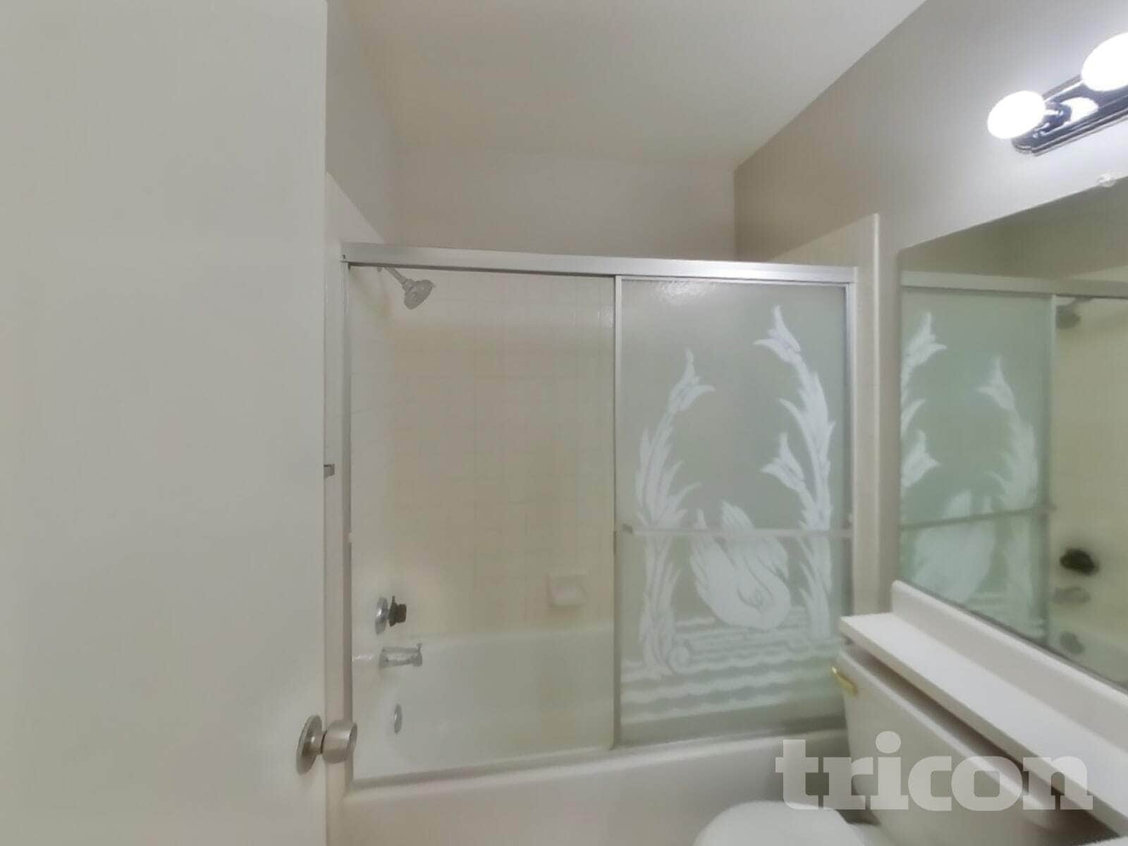 Building Photo - 5728 Fairlight Dr