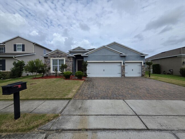 Building Photo - Gorgeous 4-Bedroom, 3-Bathroom Home in Providence
