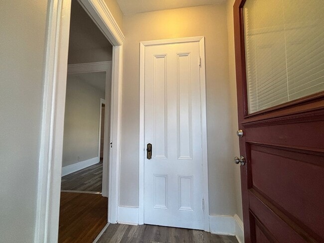 Building Photo - 189 Meigs St