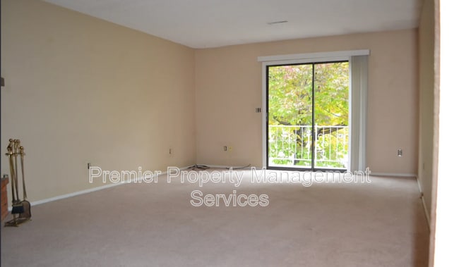 Building Photo - 10 Miners Pl