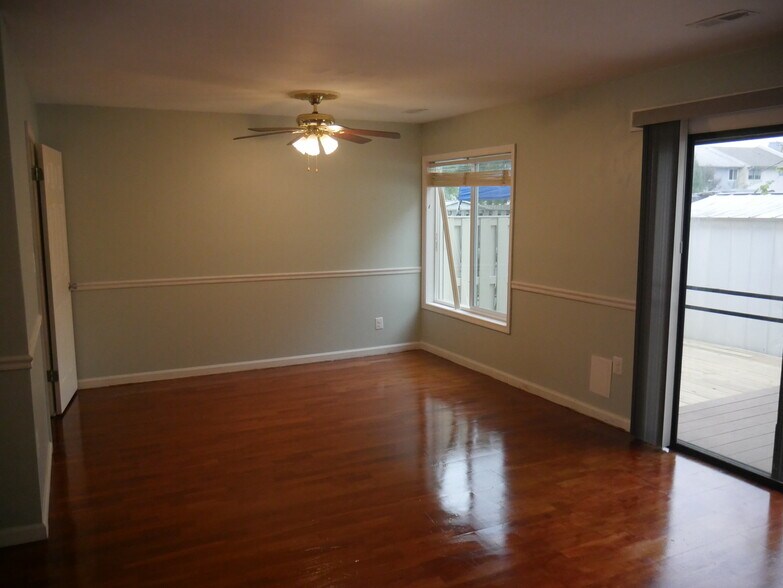 Building Photo - 322 Reneau Way