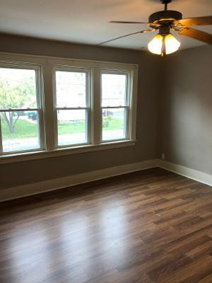 Building Photo - 2300 W Rohmann Ave