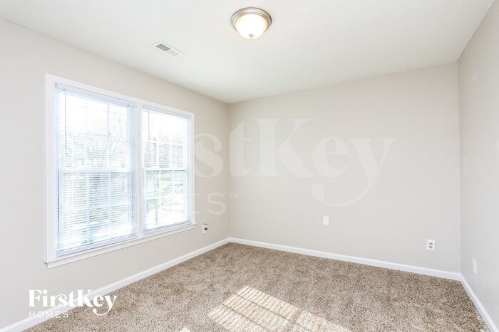 Building Photo - 4906 Riding Ridge Dr