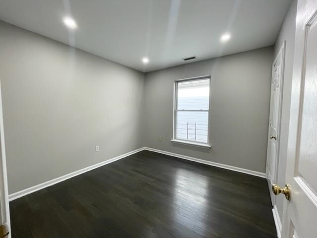 Building Photo - 127 Jefferson Ave