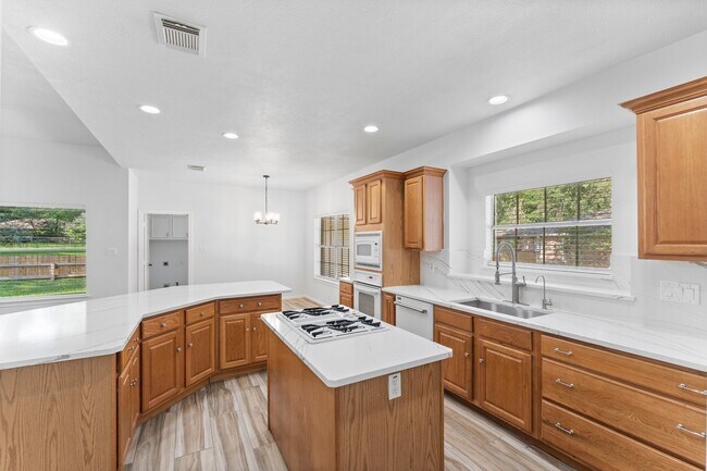 Building Photo - 2333 Stableridge Dr