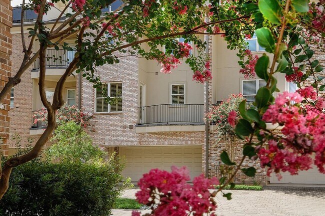 Building Photo - 28 Waterway Ct