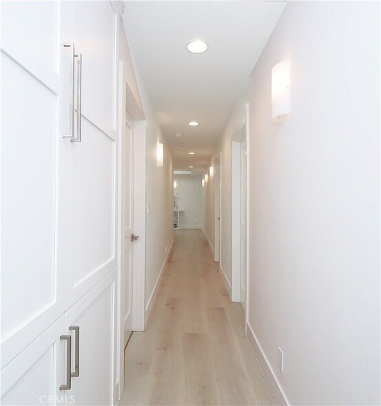 Building Photo - 67 Eastfield Dr