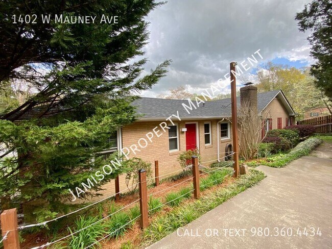 Building Photo - 1402 W Mauney Ave