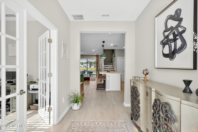 Building Photo - 460 Archstone Wy