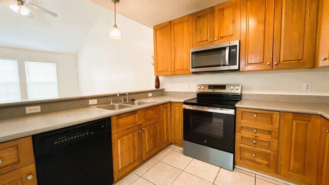 Building Photo - 3189 Sawtooth Dr