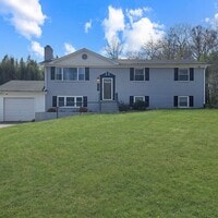Building Photo - Pet Friendly Mid-Century Modern 4/Bedroom,...