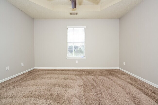 Building Photo - 3709 Hudson Ct