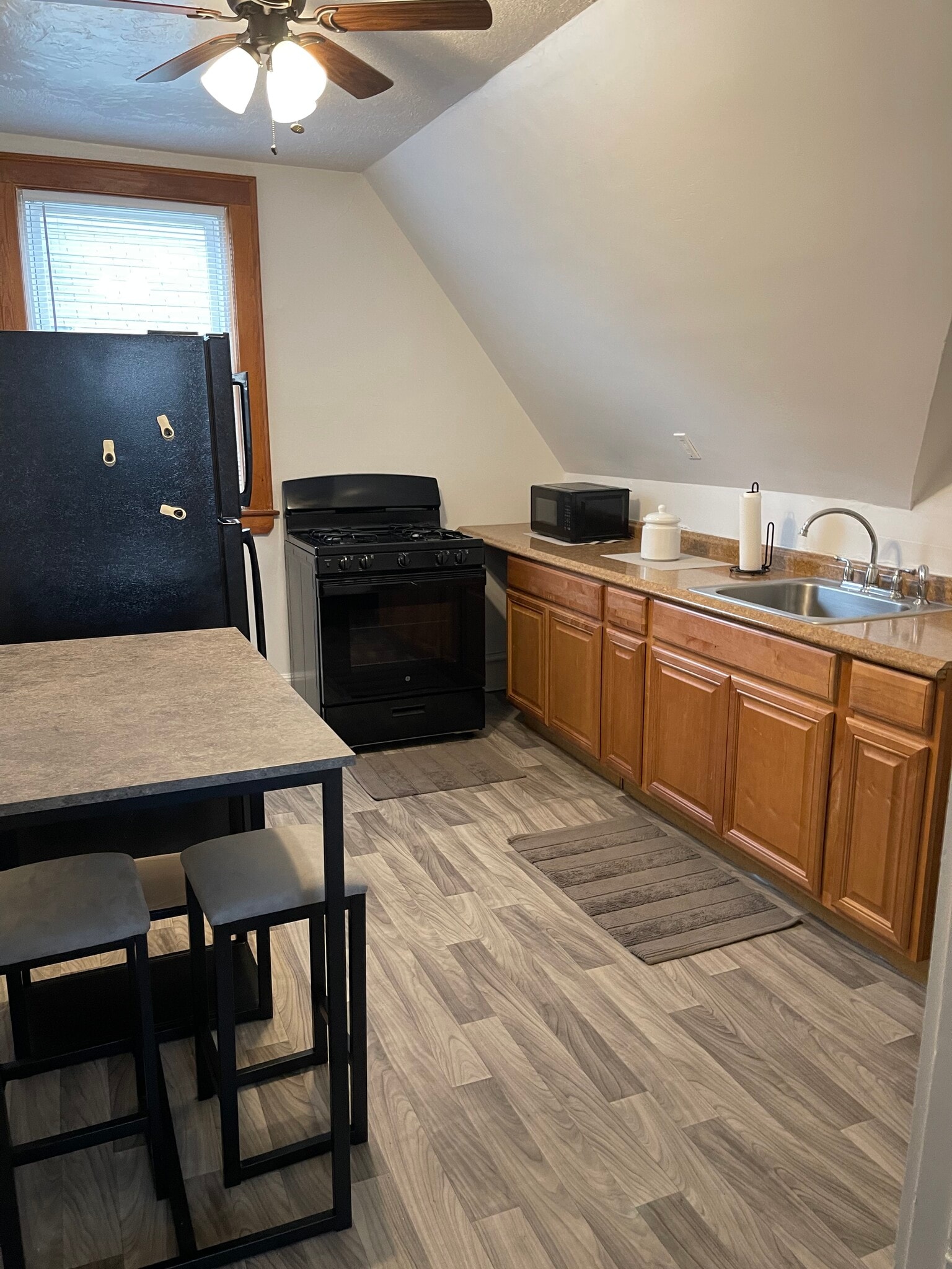 Building Photo - 3 Chamblet St