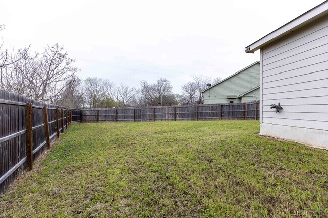 Building Photo - 7226 Hazel Circle