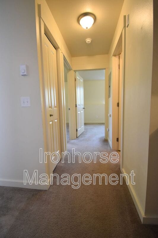 Building Photo - 807 W Villard St
