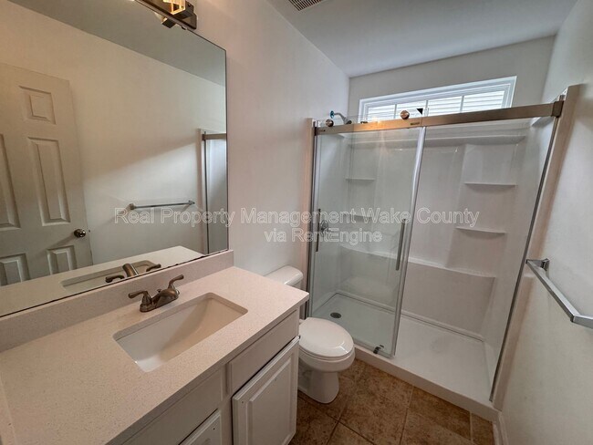Building Photo - 912 Spring Meadow Dr