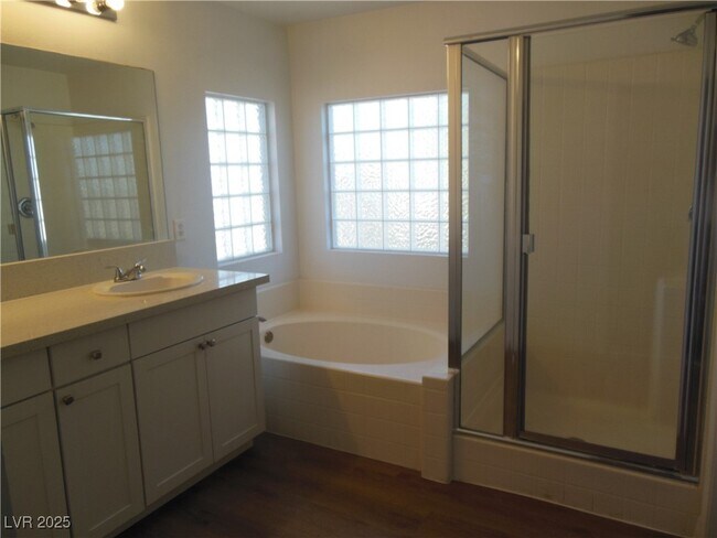 Building Photo - 2516 Chenault Cir