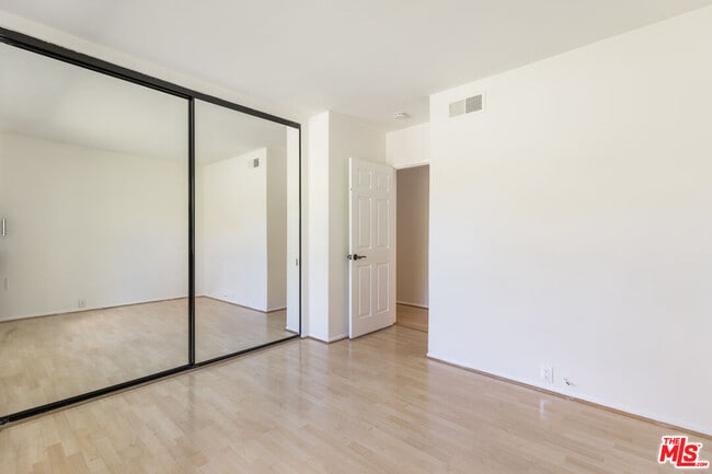 Building Photo - 23020 Wrencrest Dr