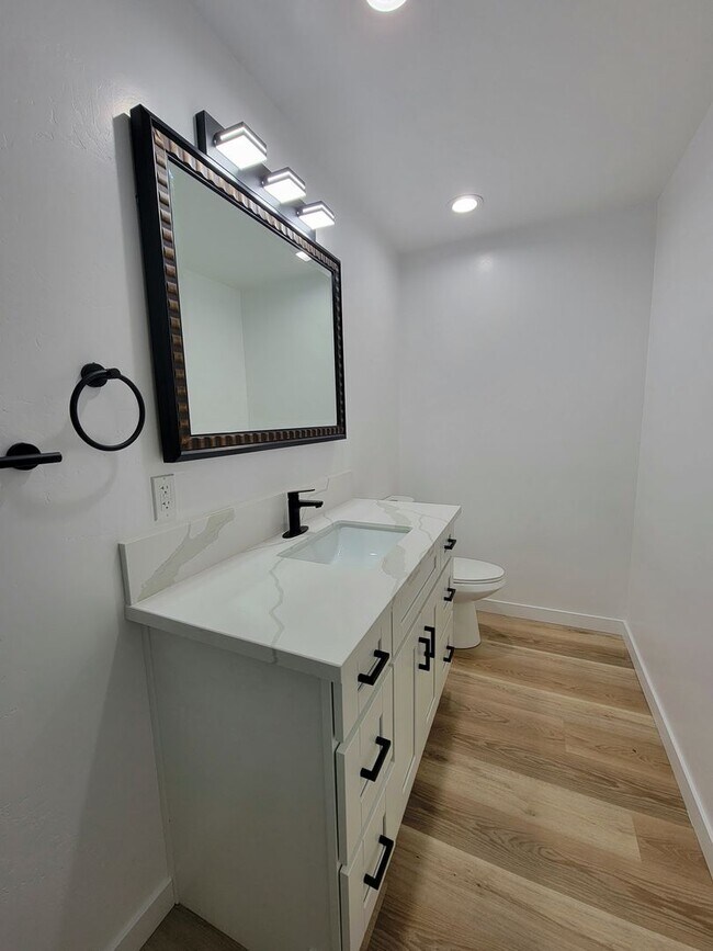 Building Photo - 6249-6253 Mary Lane Drive