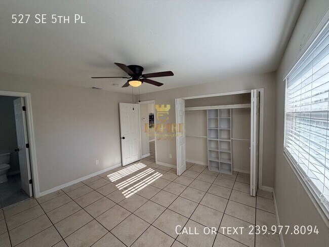 Building Photo - 527 SE 5th Pl