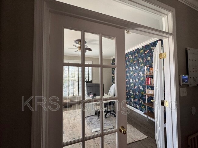 Building Photo - 159 Sanford Ferry Ct