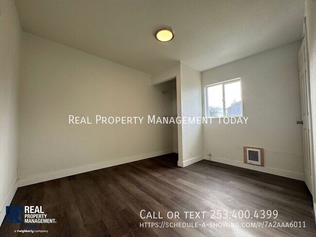 Building Photo - 206 128th St S