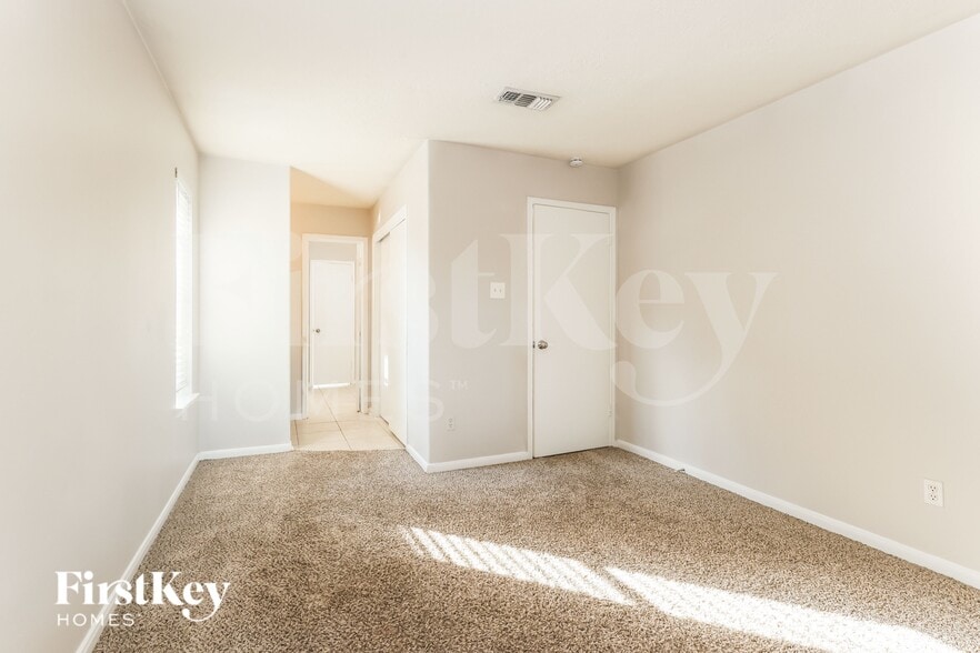 Building Photo - 9131 Landry Blvd