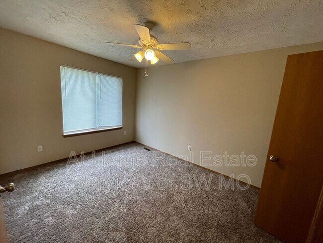 Building Photo - 5596 N. Green